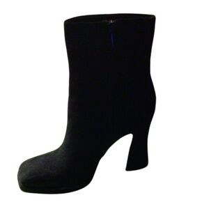 Sam Edelman Jaye Black Suede Bootie Size 9